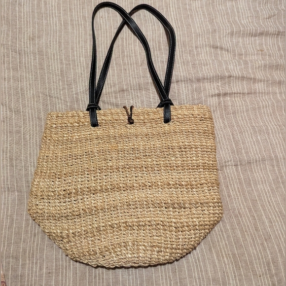 Cherokee Handbags - Vintage Cherokee Straw  Shoulder Bag